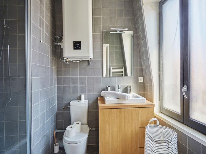 5, Apartment Boulogne facing the Passage, Hauts-de-Seine
