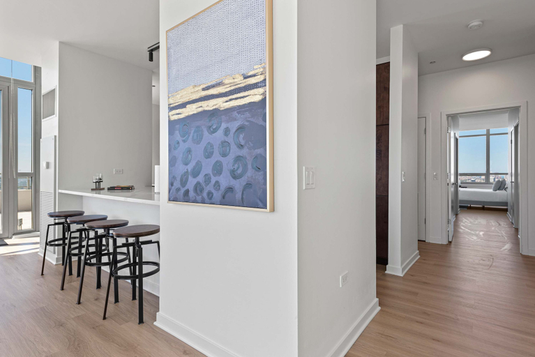 Room 4, West Loop PH Fireplace Deck Incredible Views, Cook