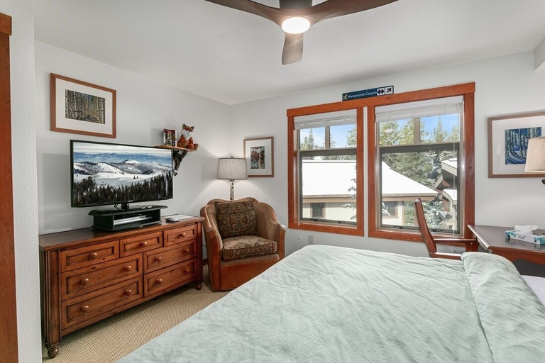 Room 5, 1311 - Three Bedroom Deluxe Eagle Springs West 3 Condo, Salt Lake