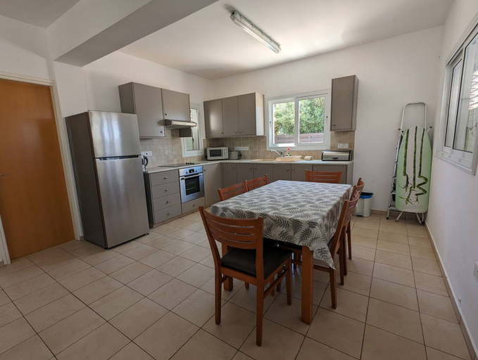 Room 5, Minas Villa Pool Wifi and Close to Sirena bay