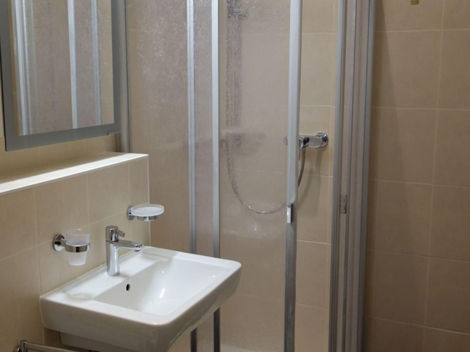 Bathroom, Apartment near Veysonnaz ski slope, Conthey