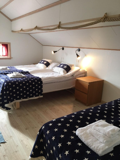 Bedroom 2, Hotell Karingon, Orust
