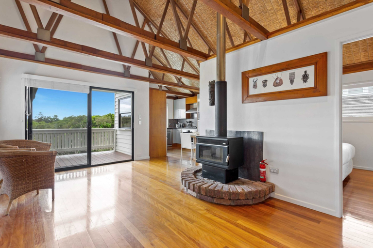 Primary image, Beachfront 3-bed With Private Pool & Fireplace, Caloundra - Kawana