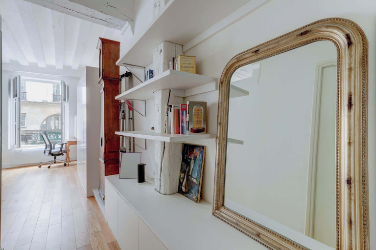 Room 4, Honore Nest - Elegant 1BR Unit in Saint-honore District, Paris