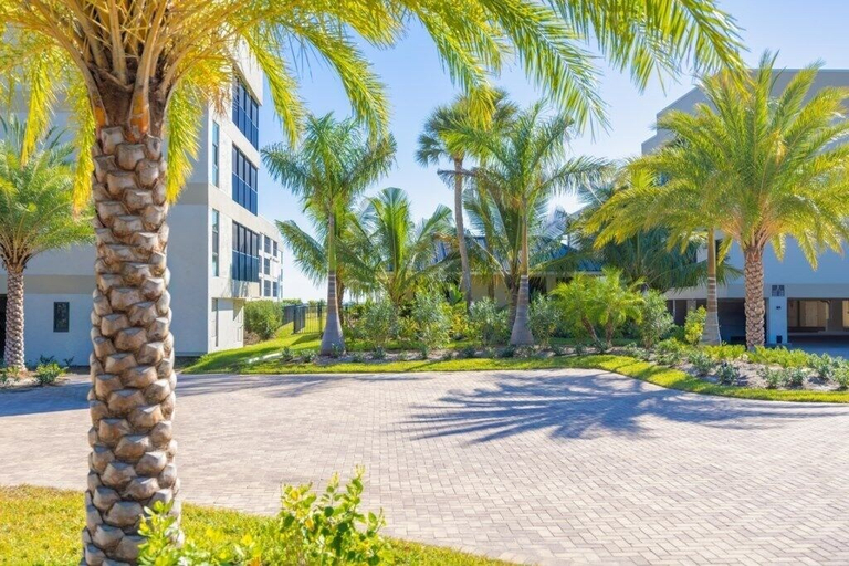 Property grounds 3, Kings Crown 209 2 Bedroom Condo, Lee