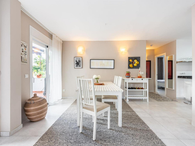 Others 4, Sol y Paz 3 Family Apartment With Great Location, Málaga