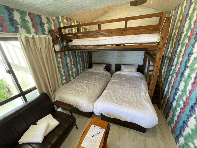 Bedroom 2, Shiawaseninaru Kourijima no Yado, Nakijin