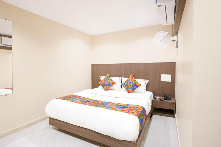 Bedroom 3, Hotel Casa Royal Residency, Mumbai Suburban