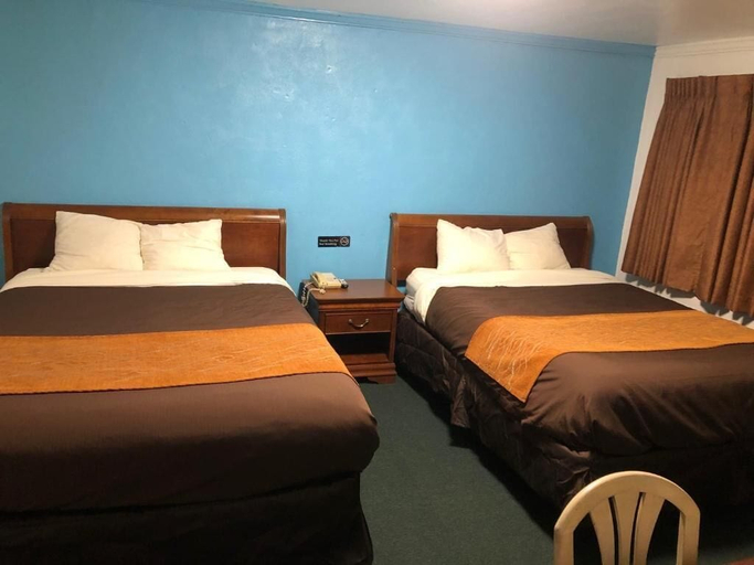 Bedroom 5, Collier's Motel, Jefferson