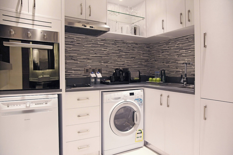 Guestroom 4, Marriott Executive Apartments Madinah, Al Madinah Al Munawwarah