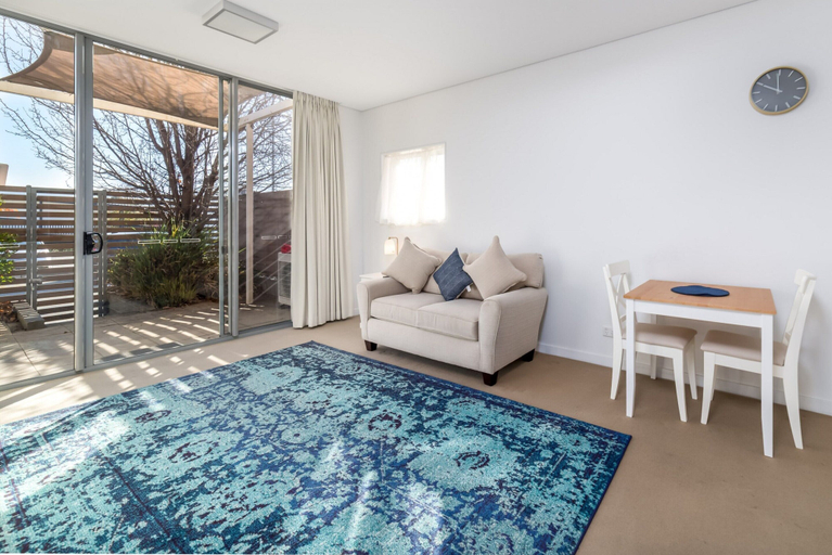 Others 4, Exquisite Apartment With BBQ and Pool, Near Shops, Canberra