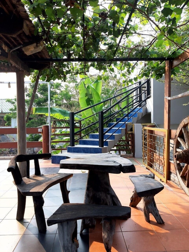 Food & Drinks 4, Sawasdee Sichang Resort, Koh Si Chang