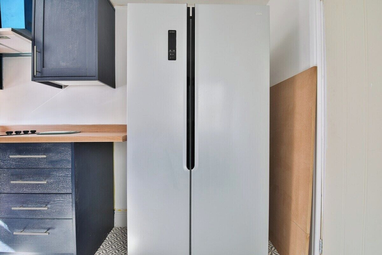 Private kitchen 5, Charming 3 Bed Home Near Caerphilly Castle, Caerphilly