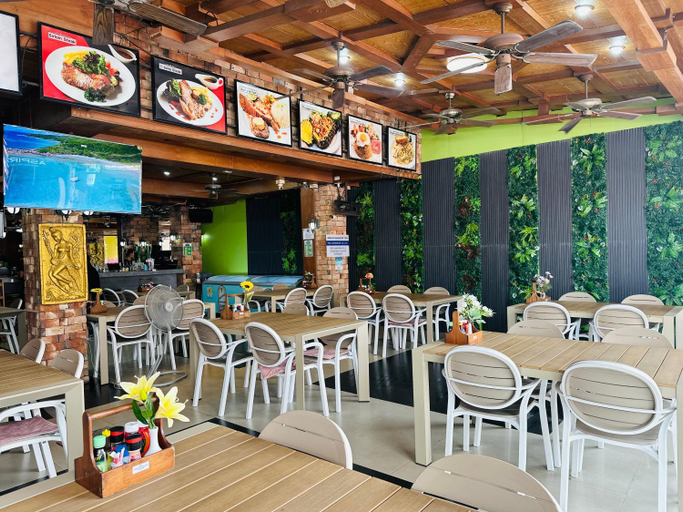 Food & Drinks 5, Chang Hostel Patong Phuket, Phuket Island