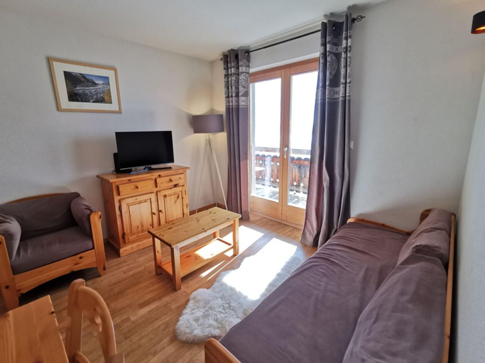 2, Inviting apartment near village center, Conthey