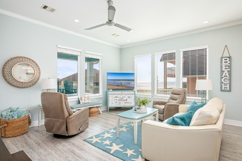 Living area 5, Crystal Breeze 3 Bedroom Home, Galveston