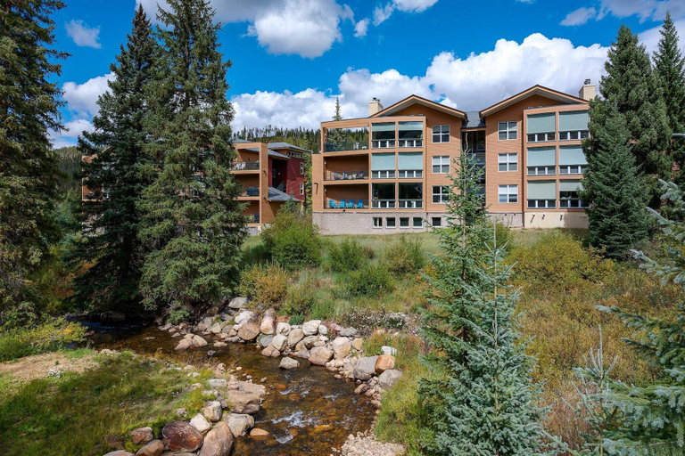 Exterior 2, Riverside Retreat 2 Bedroom Condo, Grand