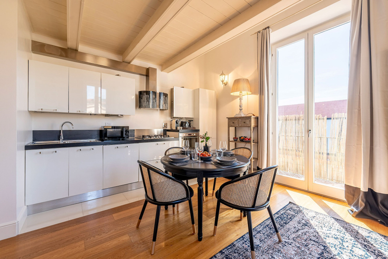 Room 4, Luxury Apartment in Florencia Scarlatti, Florence