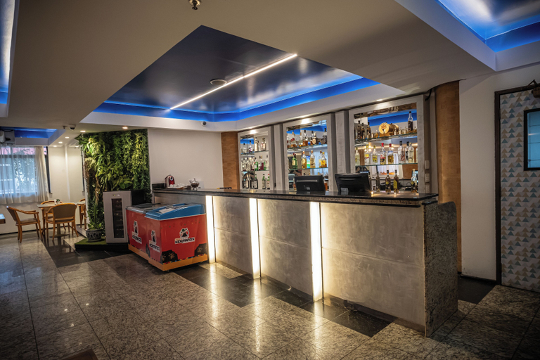 Food & Drinks 5, Abbeville Hotel, SĂŁo Luis
