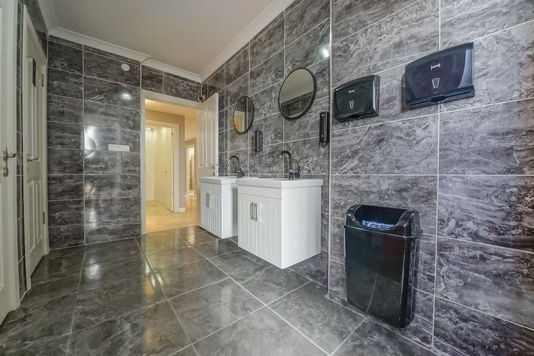 Bathroom 5, Manu Startup House, Maltepe