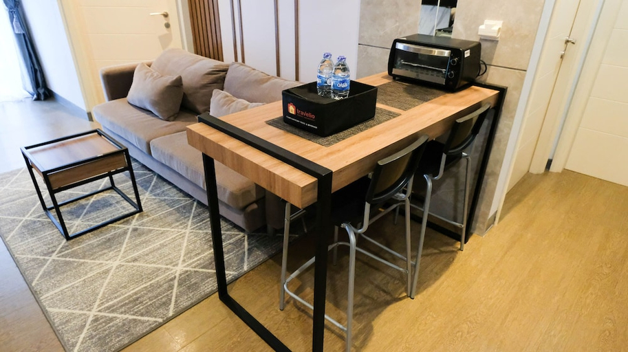Living Area 5, Aesthetic 2Br Connected To Mall At Supermall Mansion Apartment, Surabaya