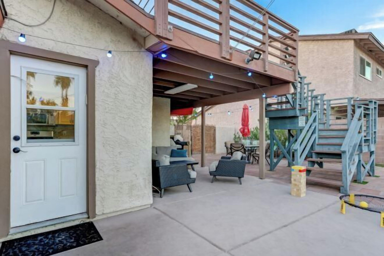 Interior 5, Strip-Side Villa, 6 Beds, Pool, Mini Golf, Karaoke, Clark