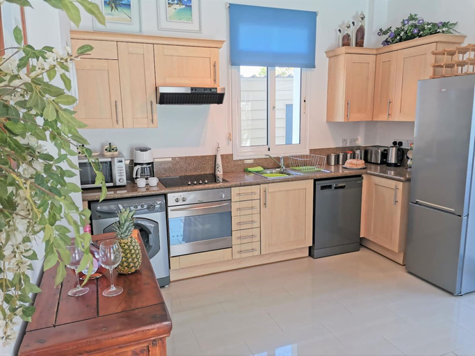 Room 2, Yasmin Villa in Protaras 400m to the sea