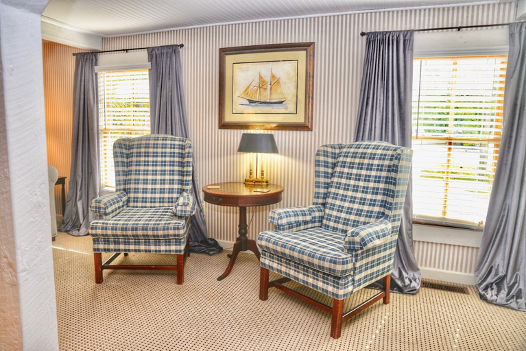 Others 4, Inn at Oriental, Pamlico