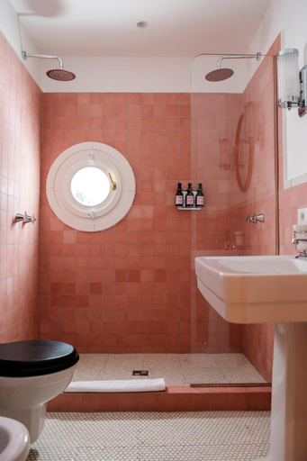 Bathroom 4, Hotel Capri, Napoli