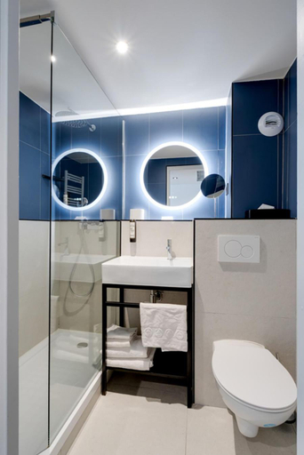 Bathroom 4, Best Western Hotel Kobalt, Haute-Savoie