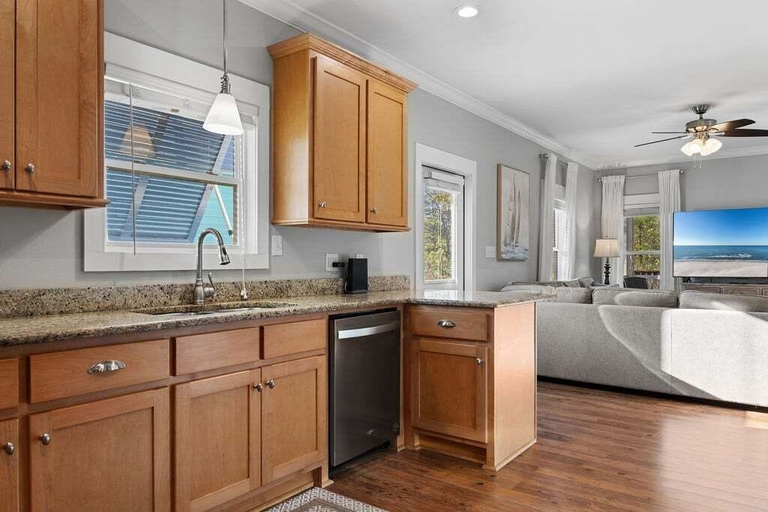 Interior 4, The Rookery III Unit 7004, Baldwin