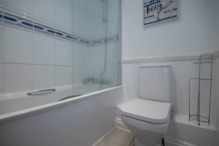 Room 4, in Bournemouth With 2 Bedrooms and 1 Bathrooms, Bournemouth
