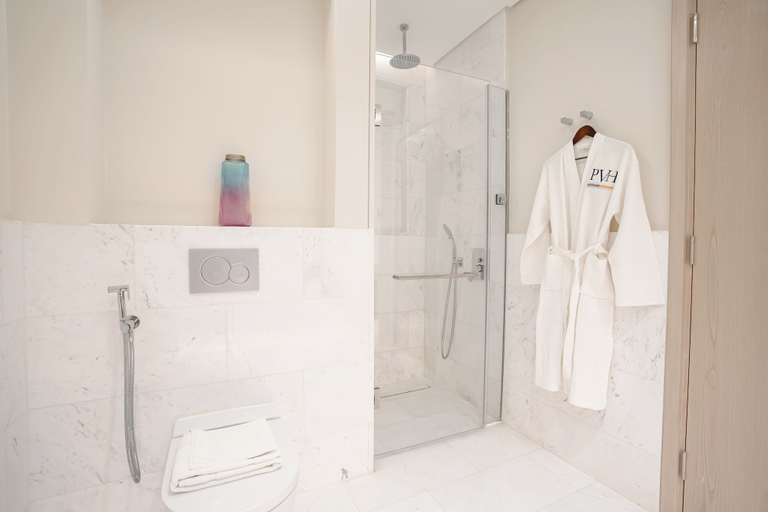 Bathroom 3, PVH - Modern Studio - Palm Tower, Dubai