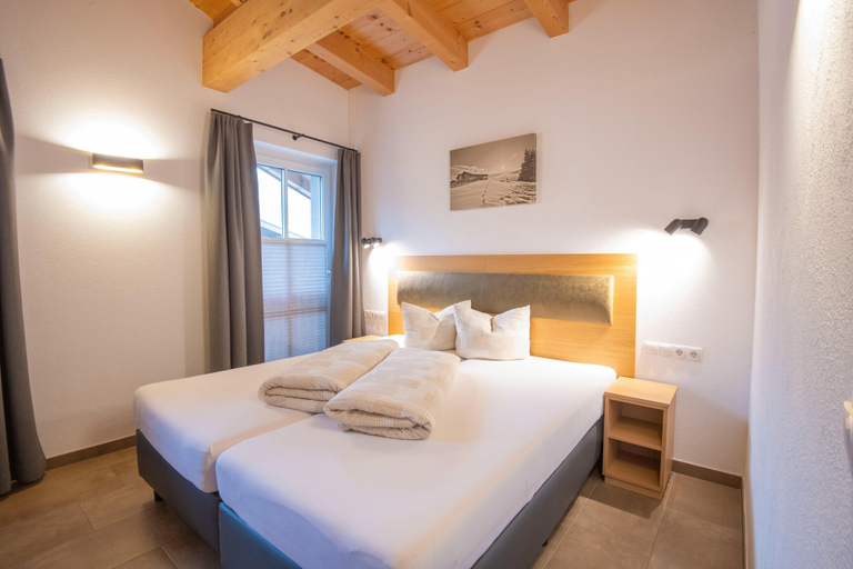 Bedroom 2, Luxury apartment in Brixen, Kitzbühel