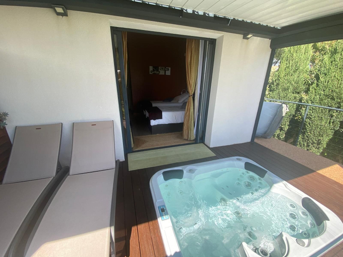 Terrace/patio 3, L'ESCALE COTE BLEUE VILLA & Spa 4étoiles, Bouches-du-Rhône