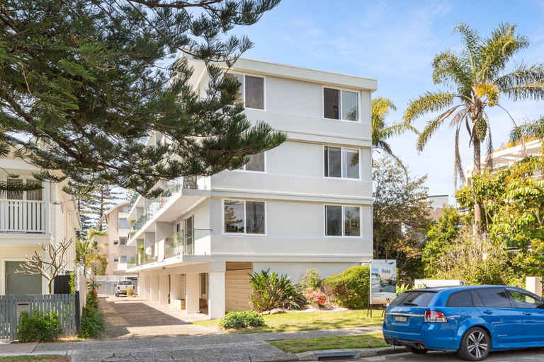 Reception, Coastal 2-bed Apartment Steps From Manly Beach, Sydney