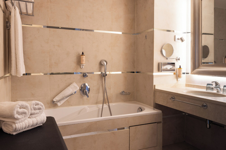 Bathroom 4, Hotel Renoir, Alpes-Maritimes