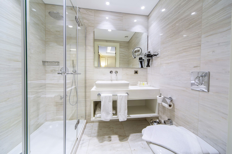 Bathroom 5, Morione Hotel & Spa Center, Beyoğlu