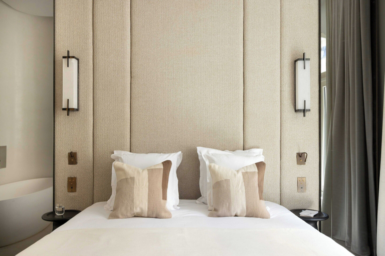 Room 5, Luxury Flat -2br/6p- Madeleine/saint Honore, Paris