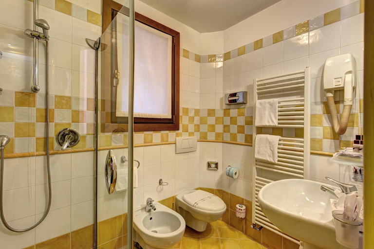 Bathroom 3, Palazzo La Scala, Venezia