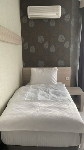 Bedroom 2, Pacific Hotel, Çeşme
