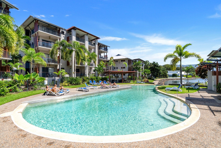 Primary image, Bright 3-bedroom Beachside Stay With Pool & BBQ, Cairns