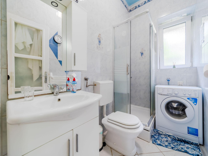 Bathroom 2, Urban Nest Apartment, Zagreb
