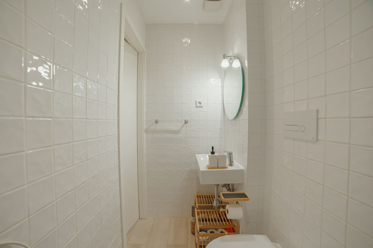 Bathroom, Duque Company Apartment by Vacationy, Porto