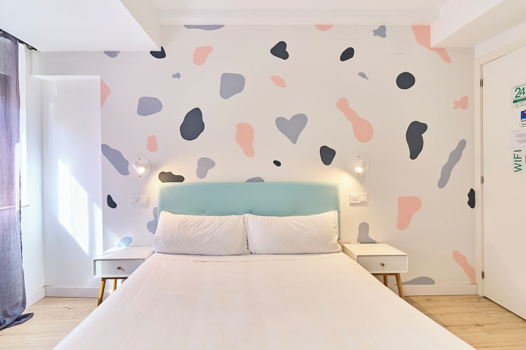 Bedroom 3, Hostal Carmen by gaiarooms, Salamanca