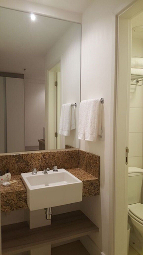 Bathroom 4, Transamerica Executive Macae, Macaé