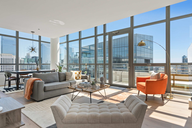 Room 4, West Loop Group Retreat 2 Penthouses Balconies, Cook