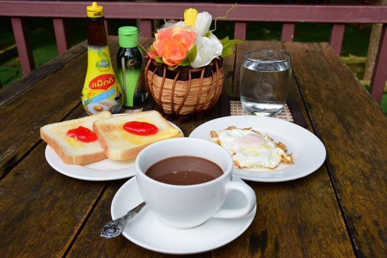 Food & Drinks 5, Sinatara Resort, Doembang Nangbua