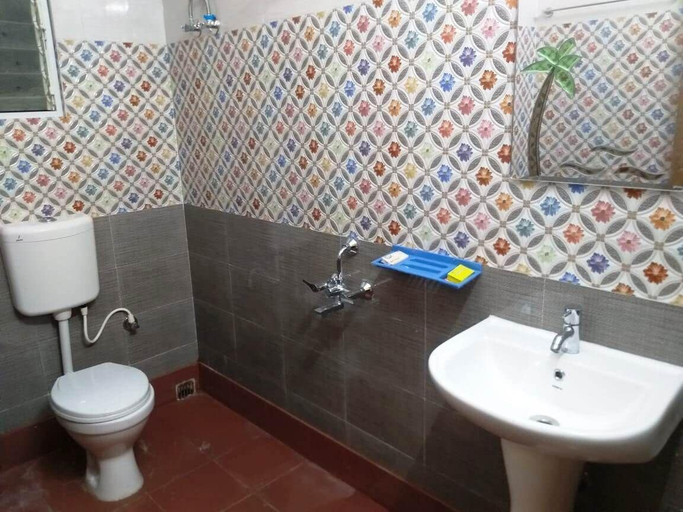 Bathroom 3, Hotel Crown of Digha, Purba Medinipur