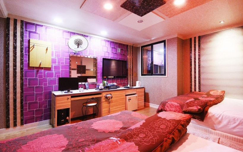 Bedroom 3, Gumi Wonpyeong-dong Lancelot, Gumi